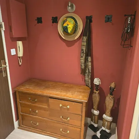 Апартаменты Cosy Close Eiffel Tower Париж